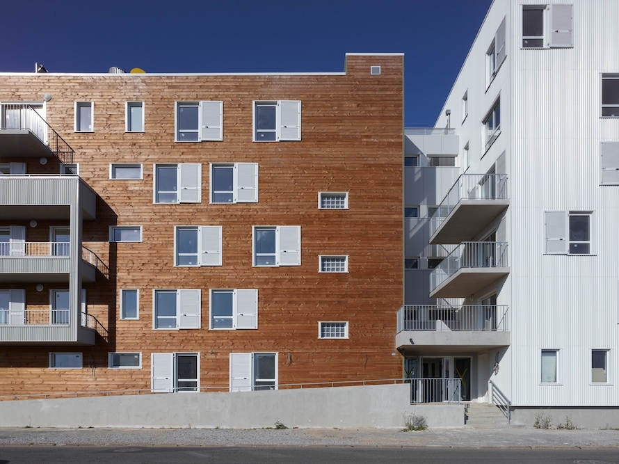 atelier-architecture-philippe-madec-96-logements-mixtes-_-thpe-enr-bbc-et-vnac-saint-nazaire-44-11.jpg